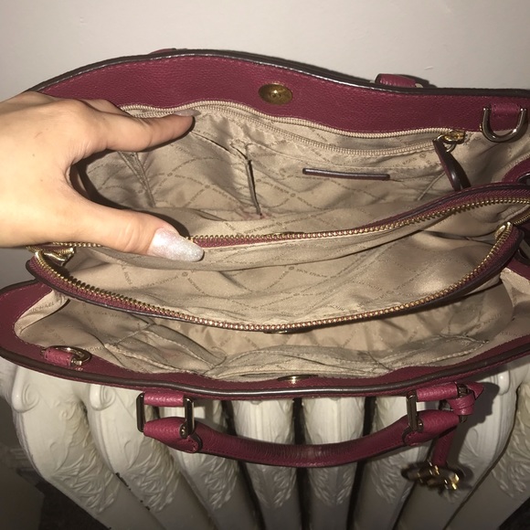 Real Genuine leather Michael Kors purse - Picture 4 of 8